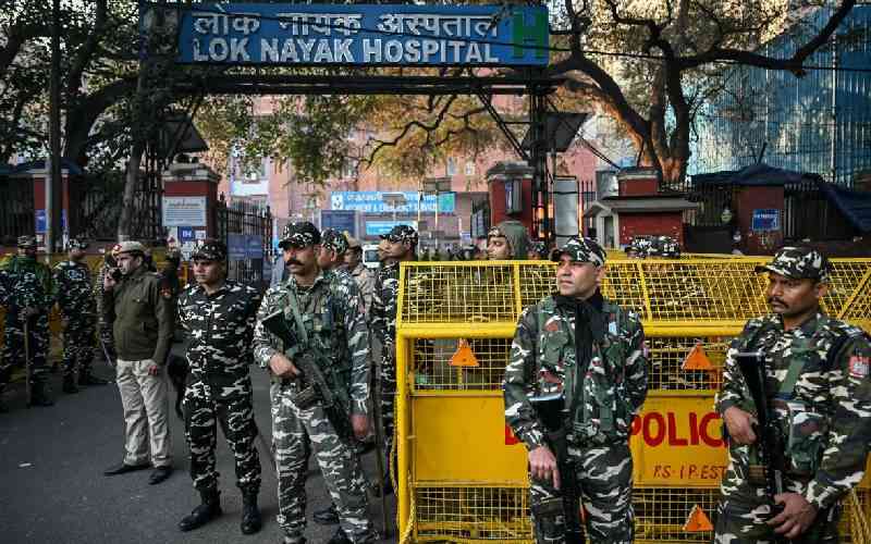 18 dead in India stampede to catch trains to Hindu mega-festival