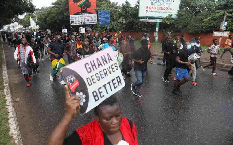 Deadlock in Ghana as dispute shuts parliament ahead of polls