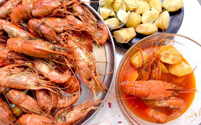 Easy recipe: Spicy paprika saucy shrimps