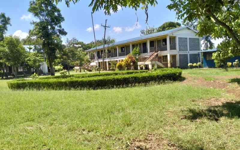 The Bondo 'school of women' that refused to stay down