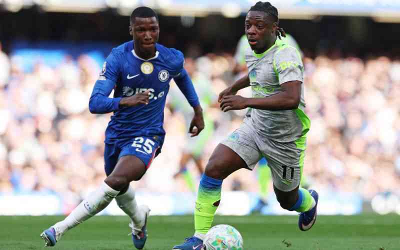 Man City rout Chelsea to close gap on leaders Arsenal