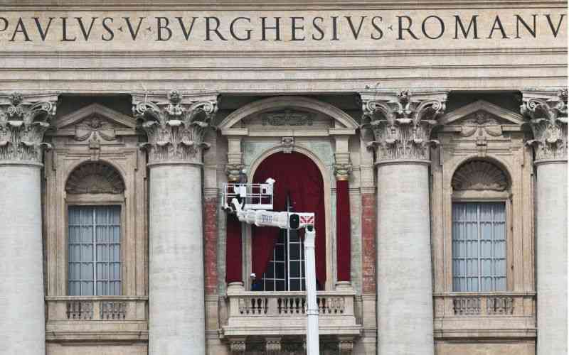 Wait for Vatican white smoke fires up social media