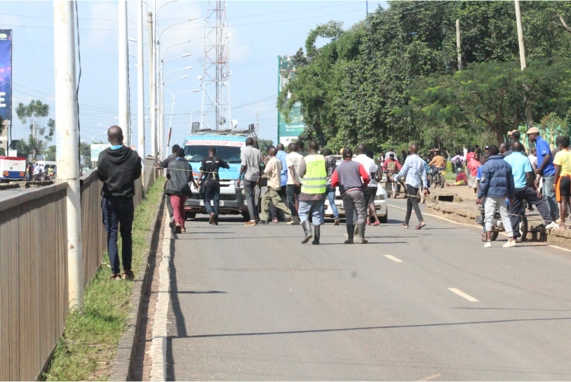 Kenyans cross the border for cheap fuel