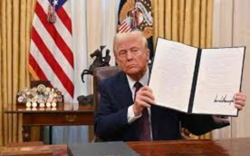 Trump signs executive orders for steel, aluminum tariffs to start March 12