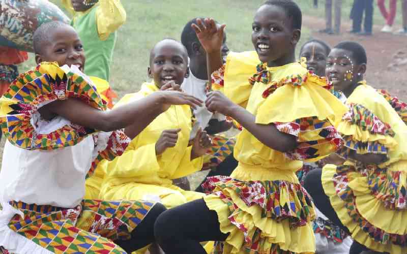 Learners mirrors in parental neglect and education inequality in drama festival