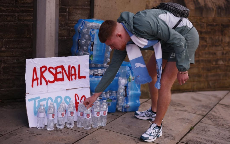Arsenal 'tear bottles' sold outside Etihad as City fans stoke rivalry after 2-1 win