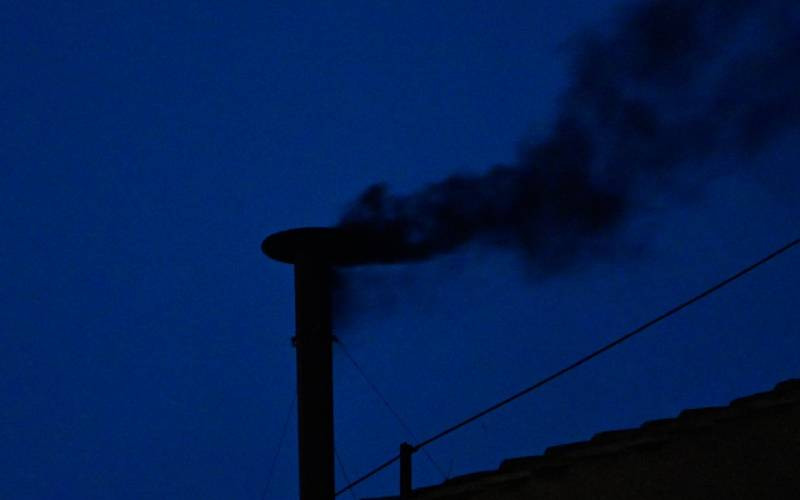Black smoke: Cardinals fail to...