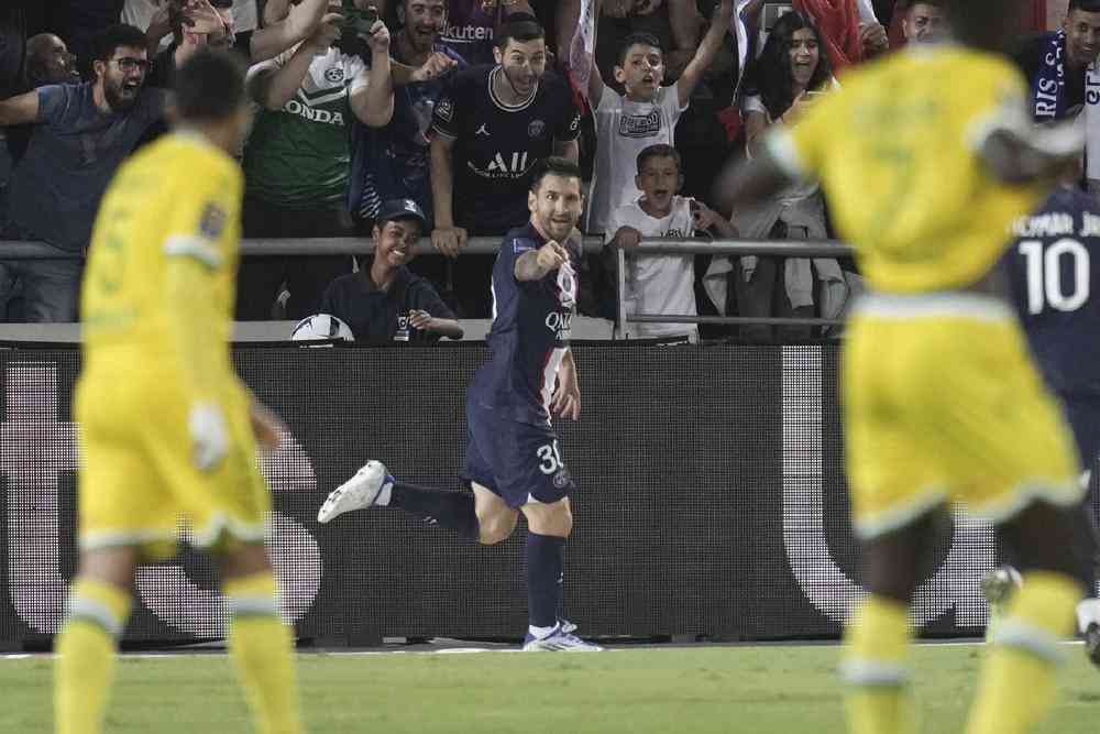 Messi, Neymar score in 4-0 win as PSG wins Champions Trophy