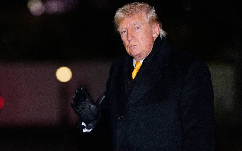 Trump threatens to stop opening of Canada-US bridge