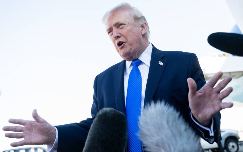 Trump sees 'regime change' in surprise Iran talks