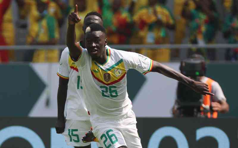 Senegal edge 10-man Gambia to kick off AFCON title defense