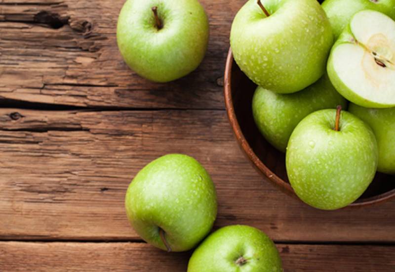 Beauty benefits of eating green apples