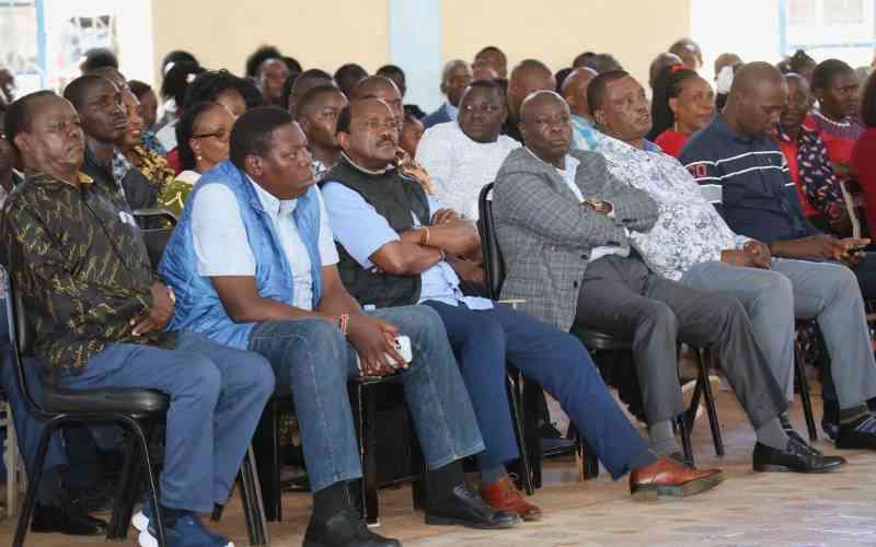 Opposition leaders accuse government of ignoring public outcry