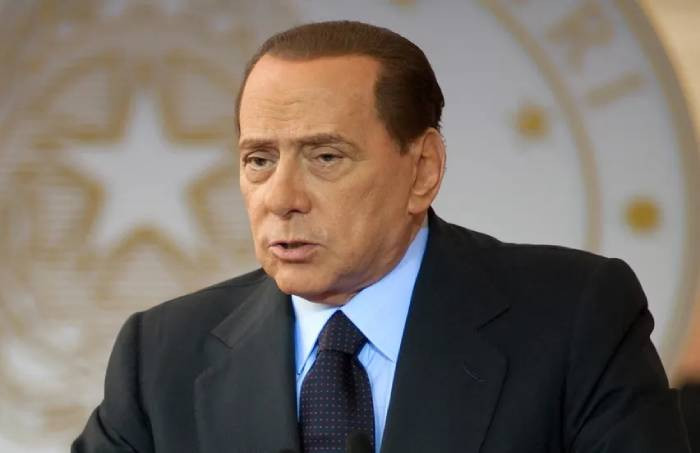 Scandal of Silvio Berlusconi's hot parties with Kenyan girl