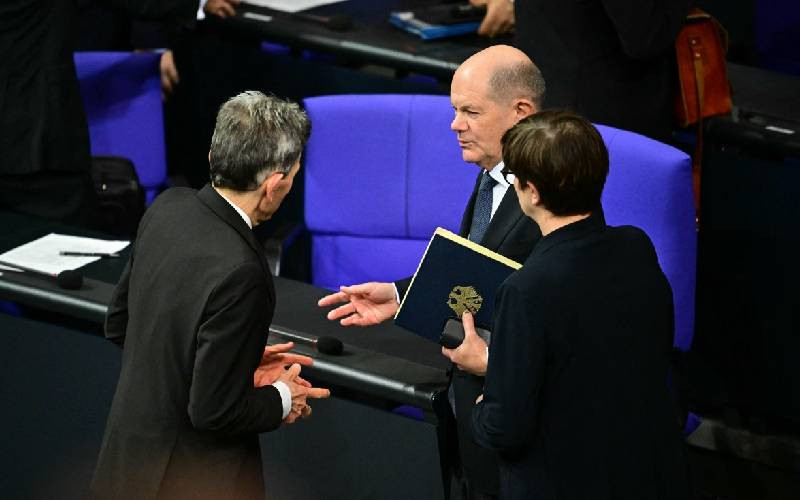 Germany's Scholz loses confidence vote, triggering early elections