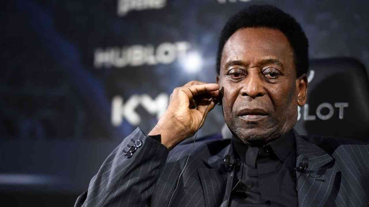 Pele's chemotherapy suspended, moved to palliative care in hospital- reports