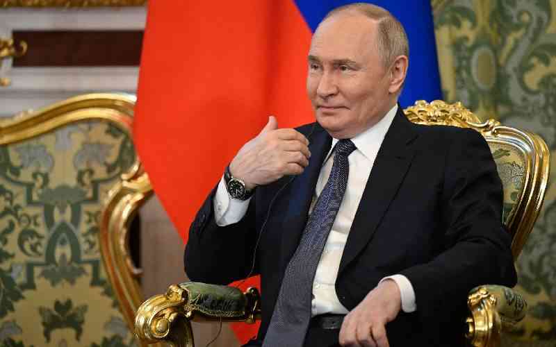 Trump offers to go to Ukraine talks if Putin does
