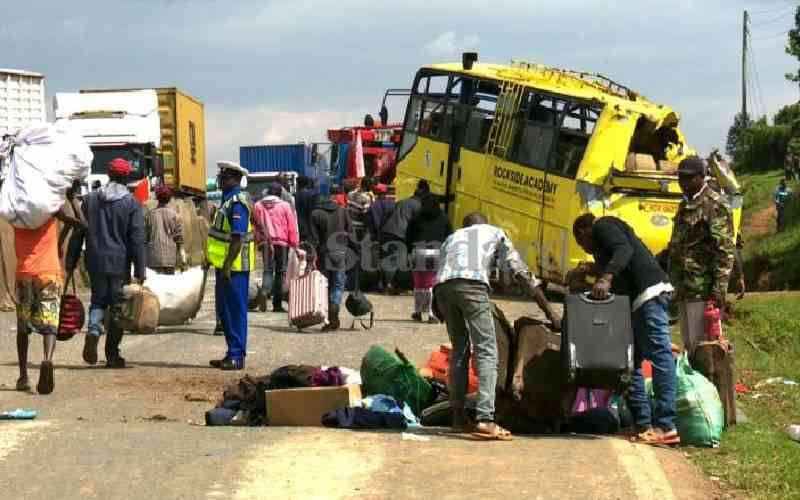 Students, teachers escape narrowly following Sachangwan road accident