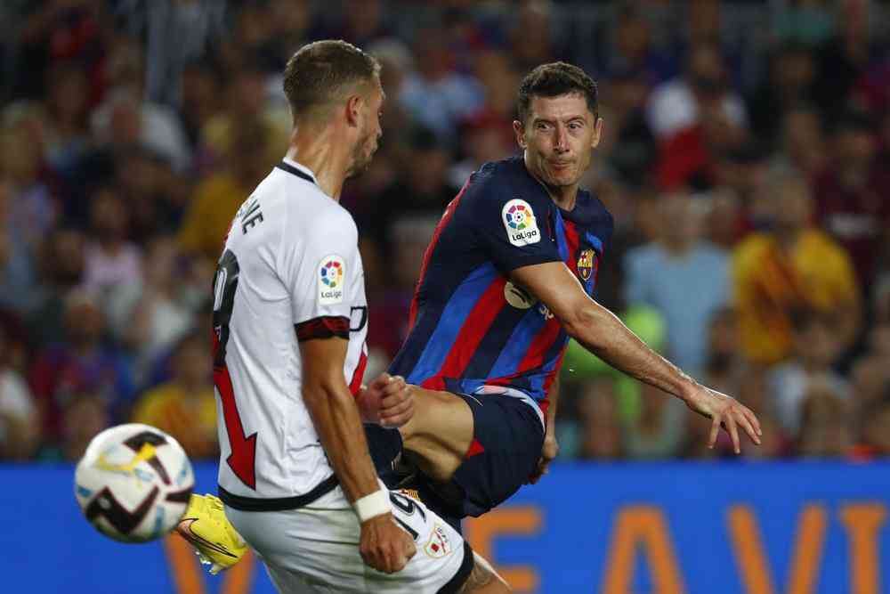 New-look Barcelona held 0-0 by Rayo in Lewandowski's debut