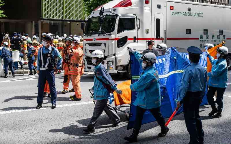Around 20 injured after spraying incident in Tokyo mall