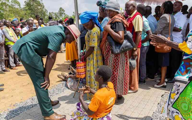 Vihiga leaders condemn heckling during Ruto's visit at market site