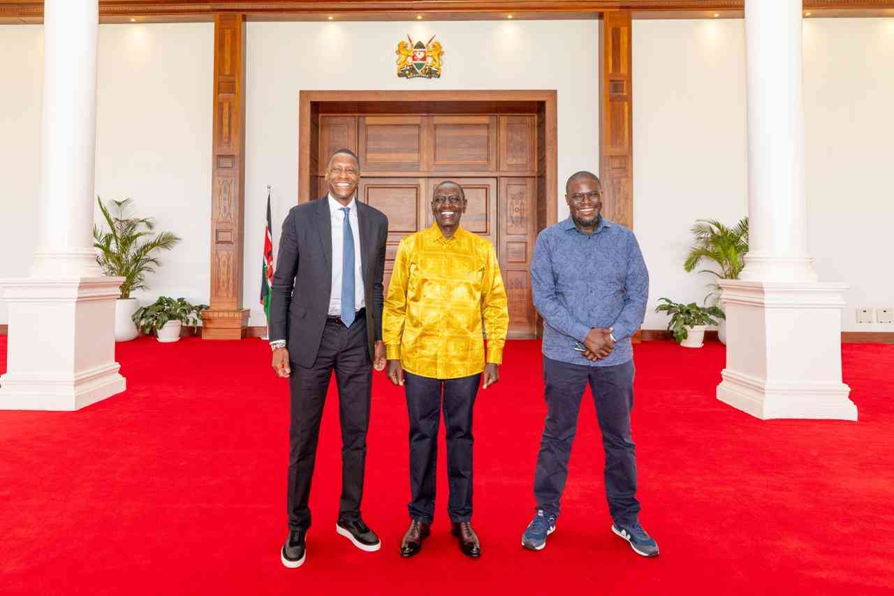 Furious Ruto lectures Sakaja, Zaria Group officials over casual dressing