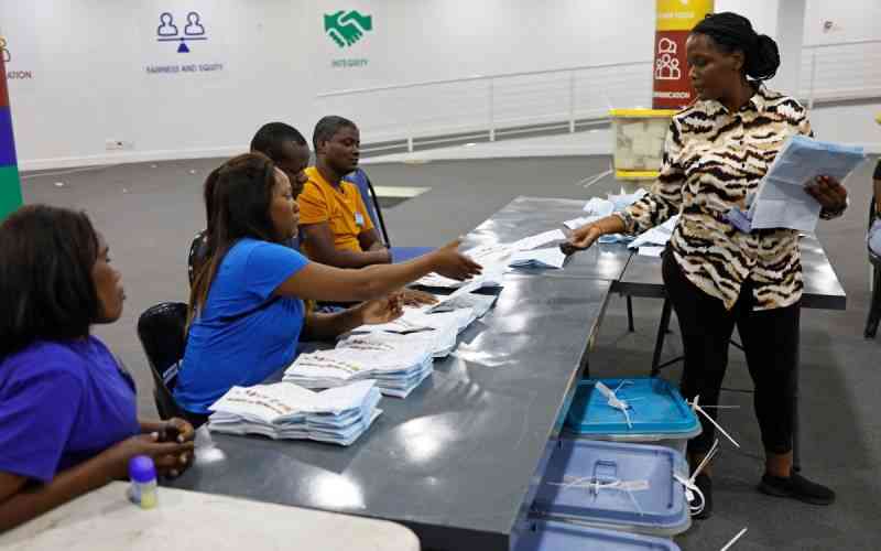 Namibia extends voting after logistical issues