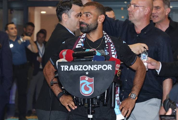 Salah completes move to Turkey's Trabzonspor