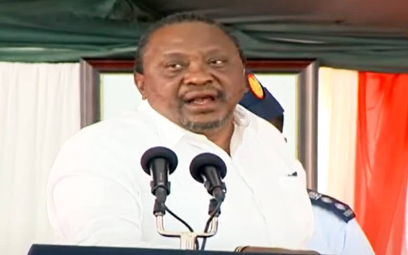 'I love you too': Moment Uhuru responded to female member in Nakuru crowd
