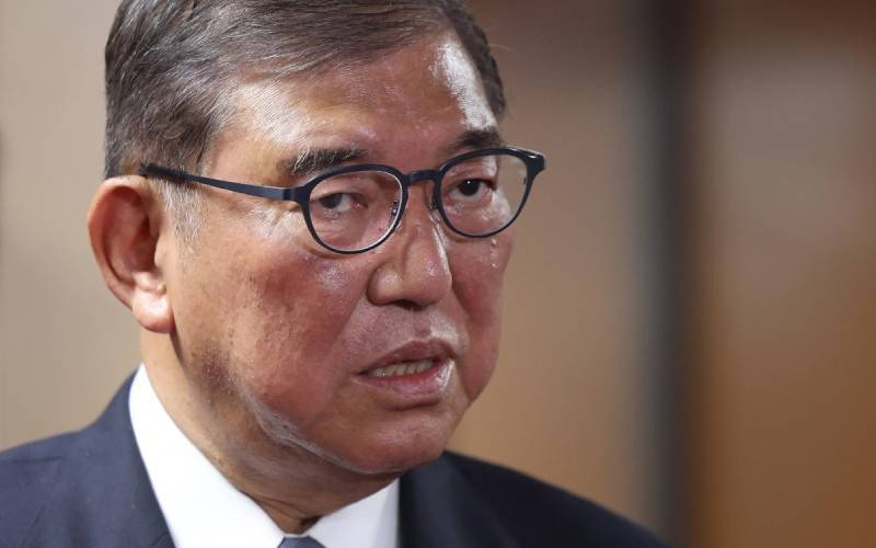Why Japan's PM is in danger, and who wants his job