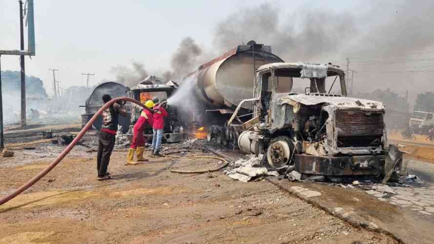 Suicide bomber behind explosion in Nigeria capital