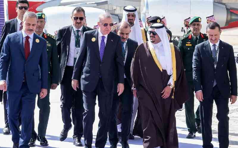 Saudi-hosted summit says Mideast peace requires end to Israeli occupation