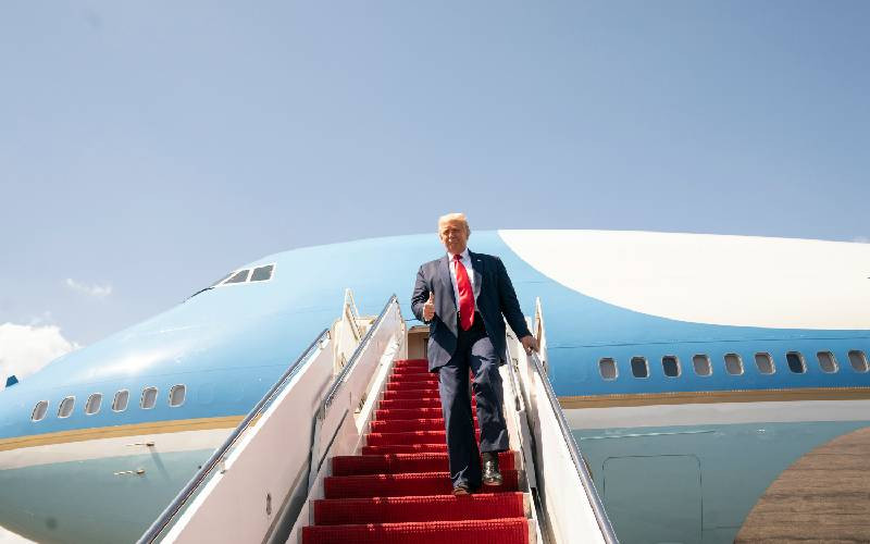 'Flying Palace': Trump to accept lavish jet from Qataris as Air Force One
