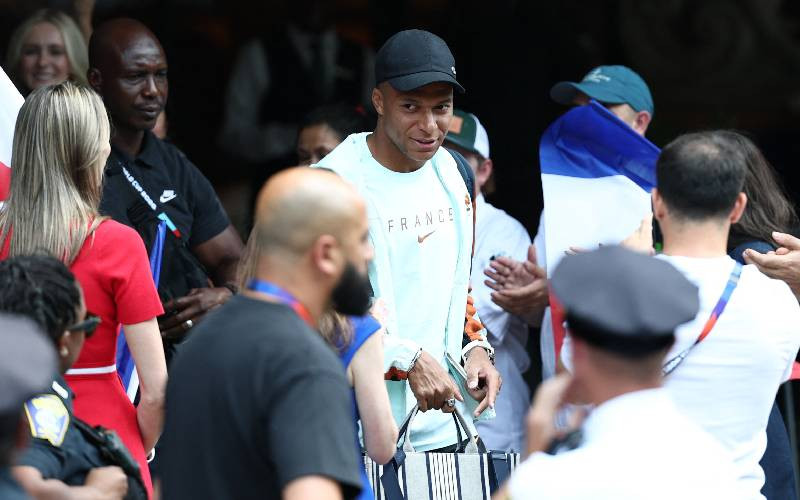 France, England prepare for gloomy World Cup send-off