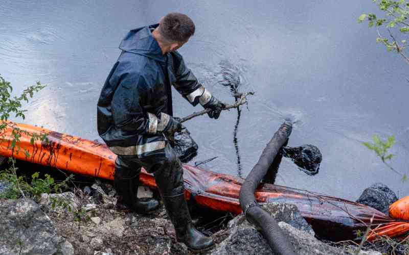 Russia, Ukraine drones kill four, hit oil tankers