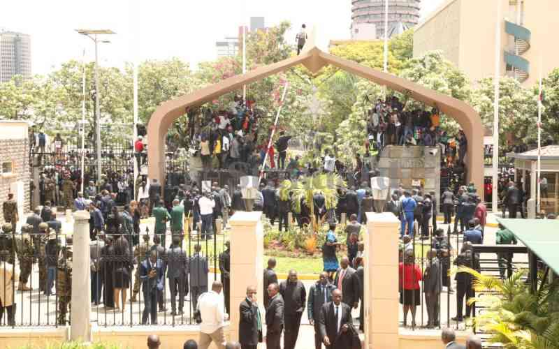 Public viewing Raila Odinga's body moved to Kasarani after tension grips Parliament