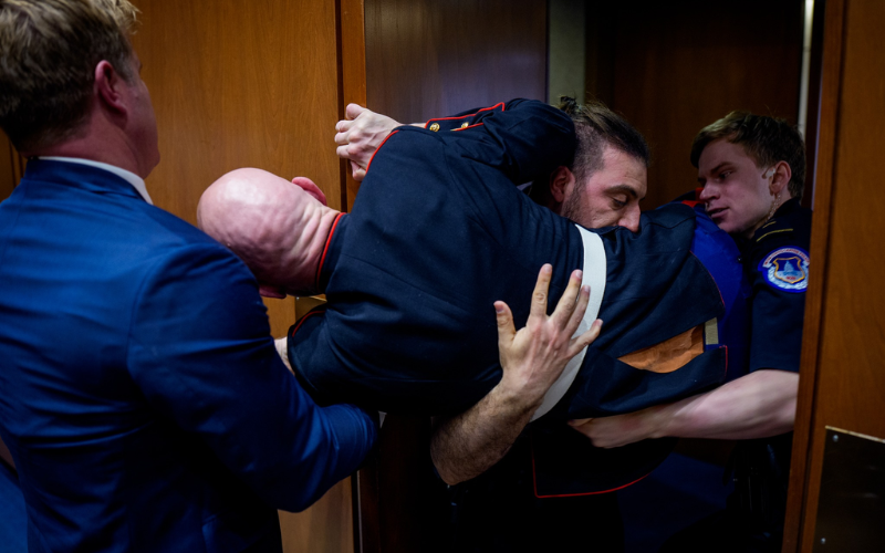 US Marine veteran ejected from Senate hearing after staging anti-Iran war protest