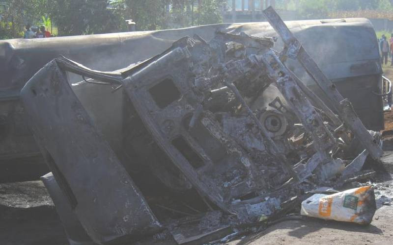 Miranga accident leaves senior cop dead, scores injured