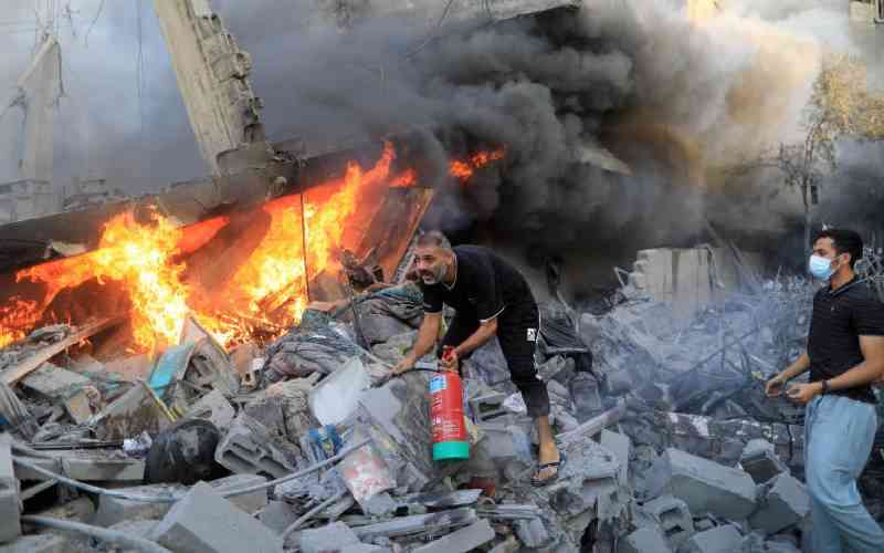 Israeli military refutes claims of use of white Phosphorous in Gaza war