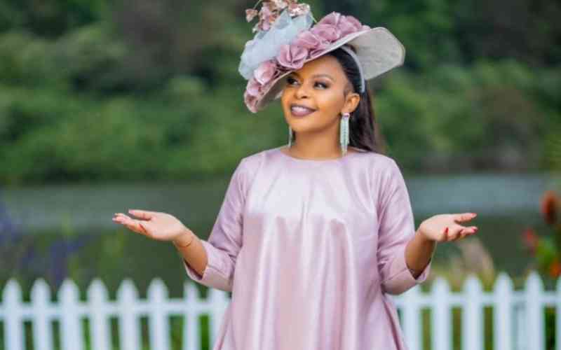 Size 8: God rescued me from the pits of darkness