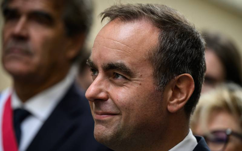 France's new PM resigns, hours after cabinet unveiled: presidency