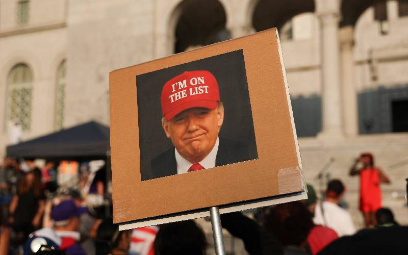 Trump threatens to sue WSJ, Murdoch over story on alleged 2003 letter to Epstein