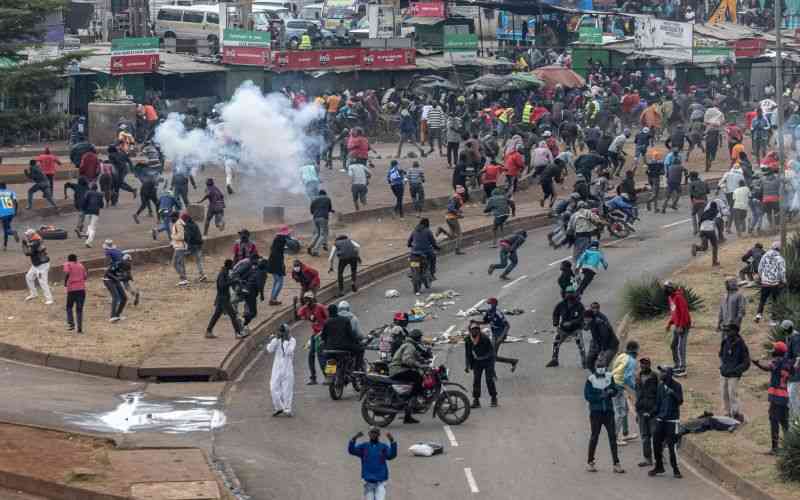 Kenya's president warns against bid to 'overthrow' govt by protests