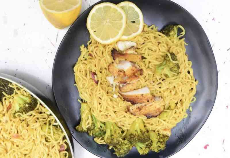 Easy Recipe: Chicken breast and veggie noodles