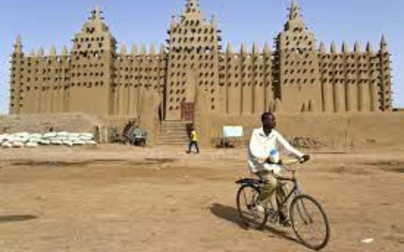 Mali removes French as its official language