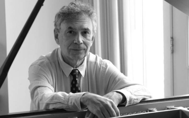 Ukrainian pianist trades wartime concert halls for Nairobi's Korogocho slum