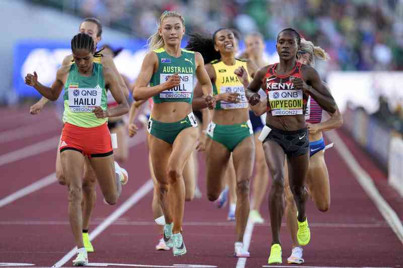 Kenyans keep medal hunt at World Championships on course