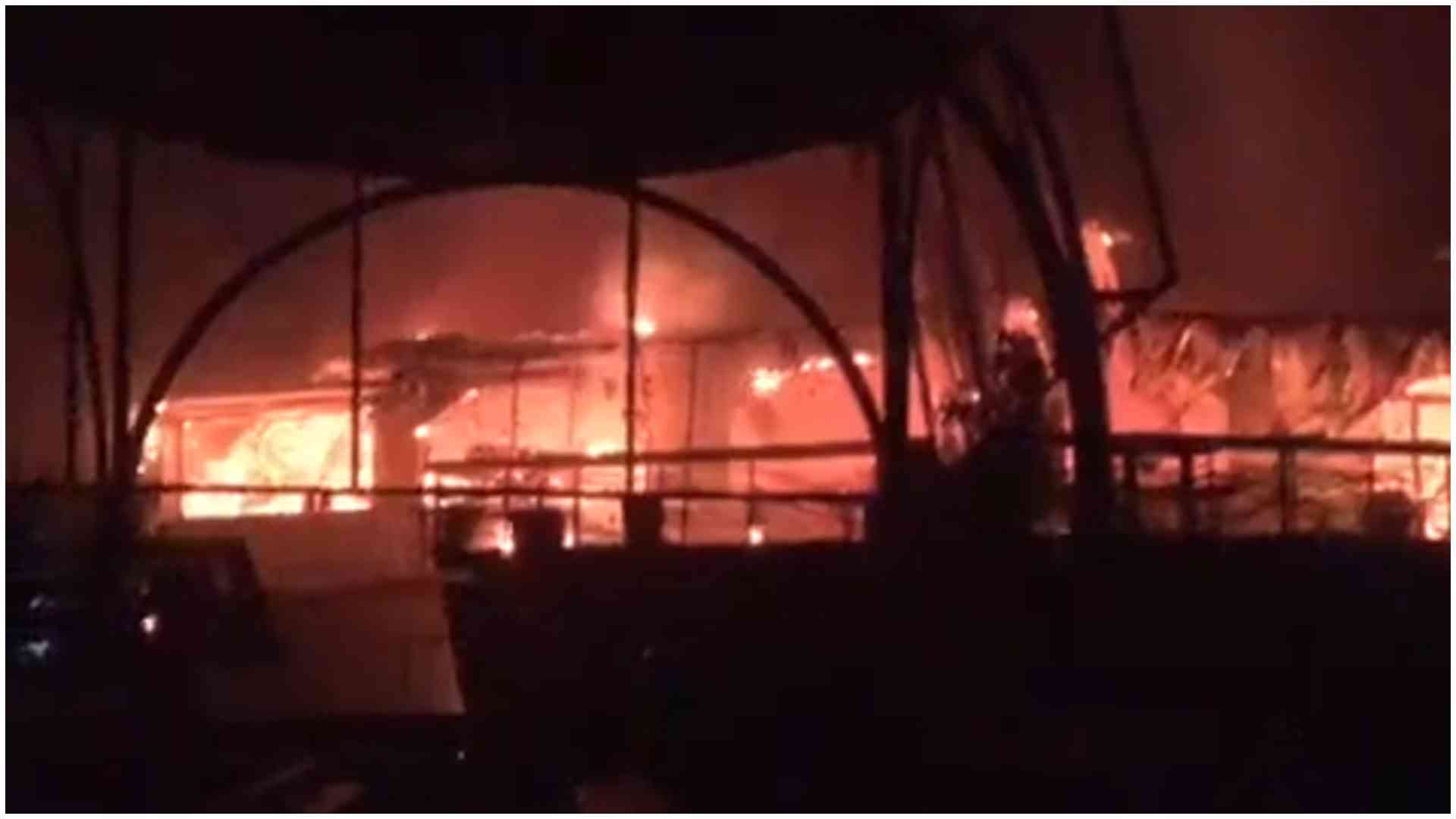 25 people feared dead as fire engulfs popular India nightclub