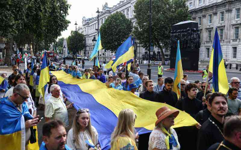 UK PM dismisses Russian threats as Ukraine allies gather in Kyiv