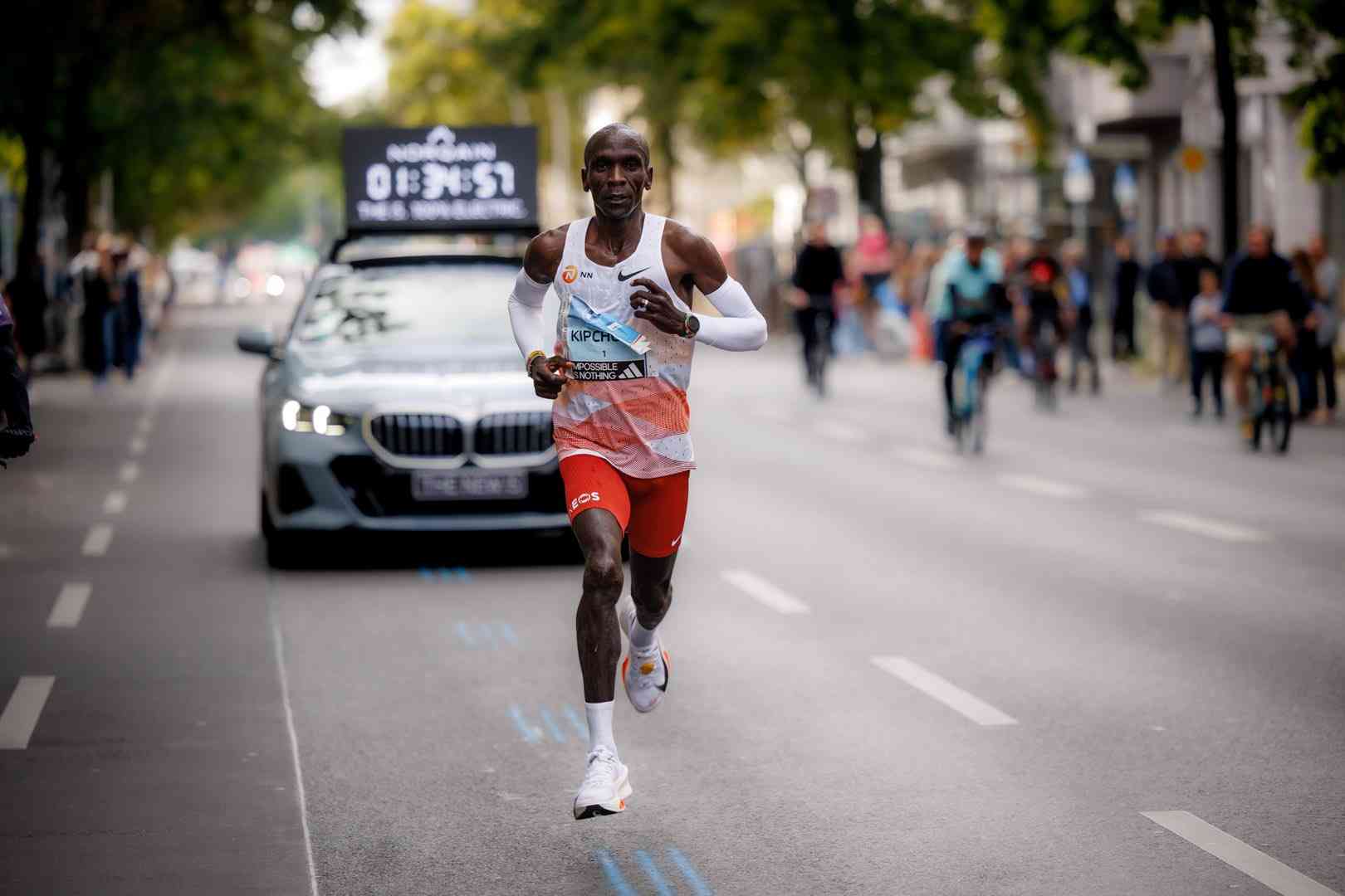 Will Kipchoge impress again at London Marathon?